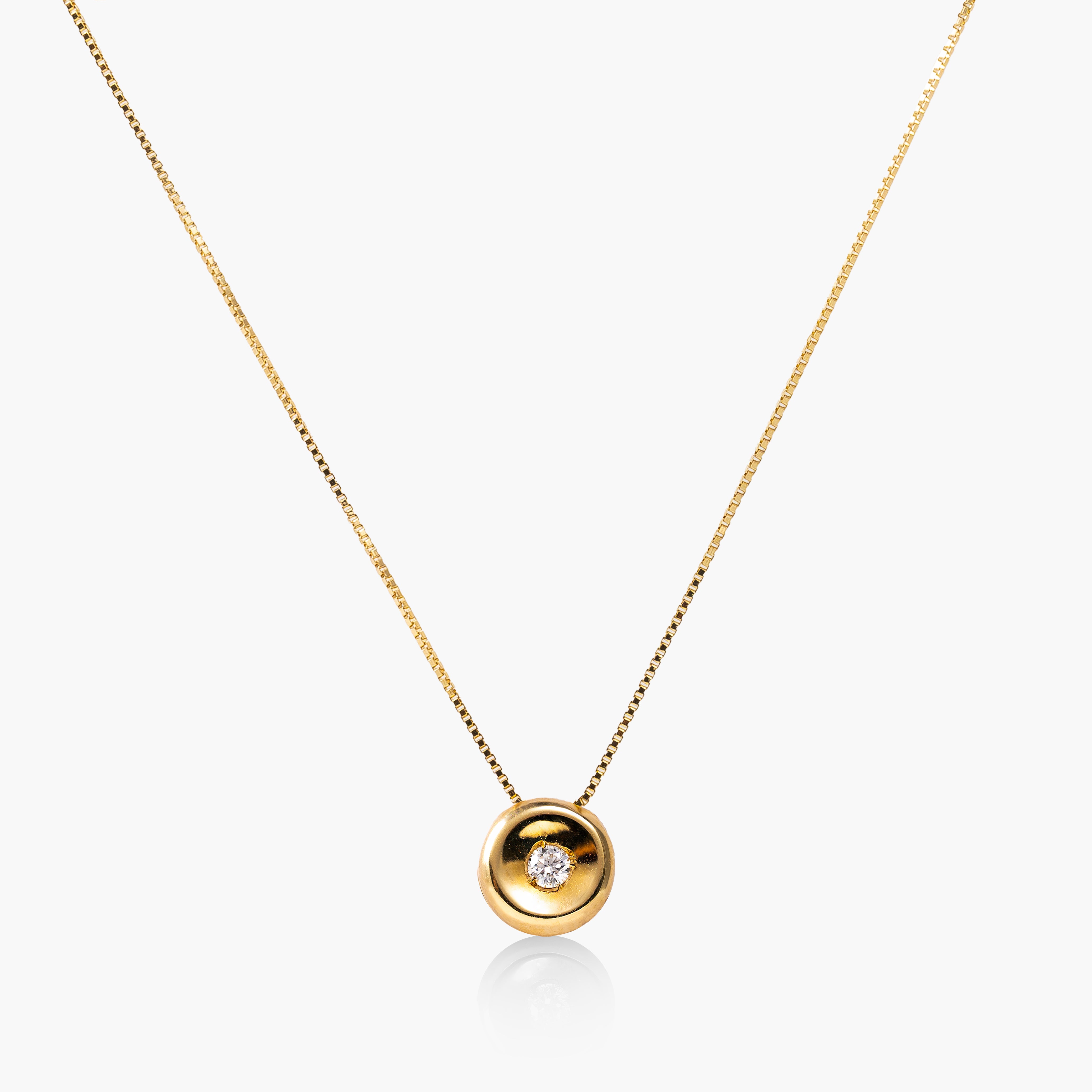 Round Gold Spotlight Diamond Necklace