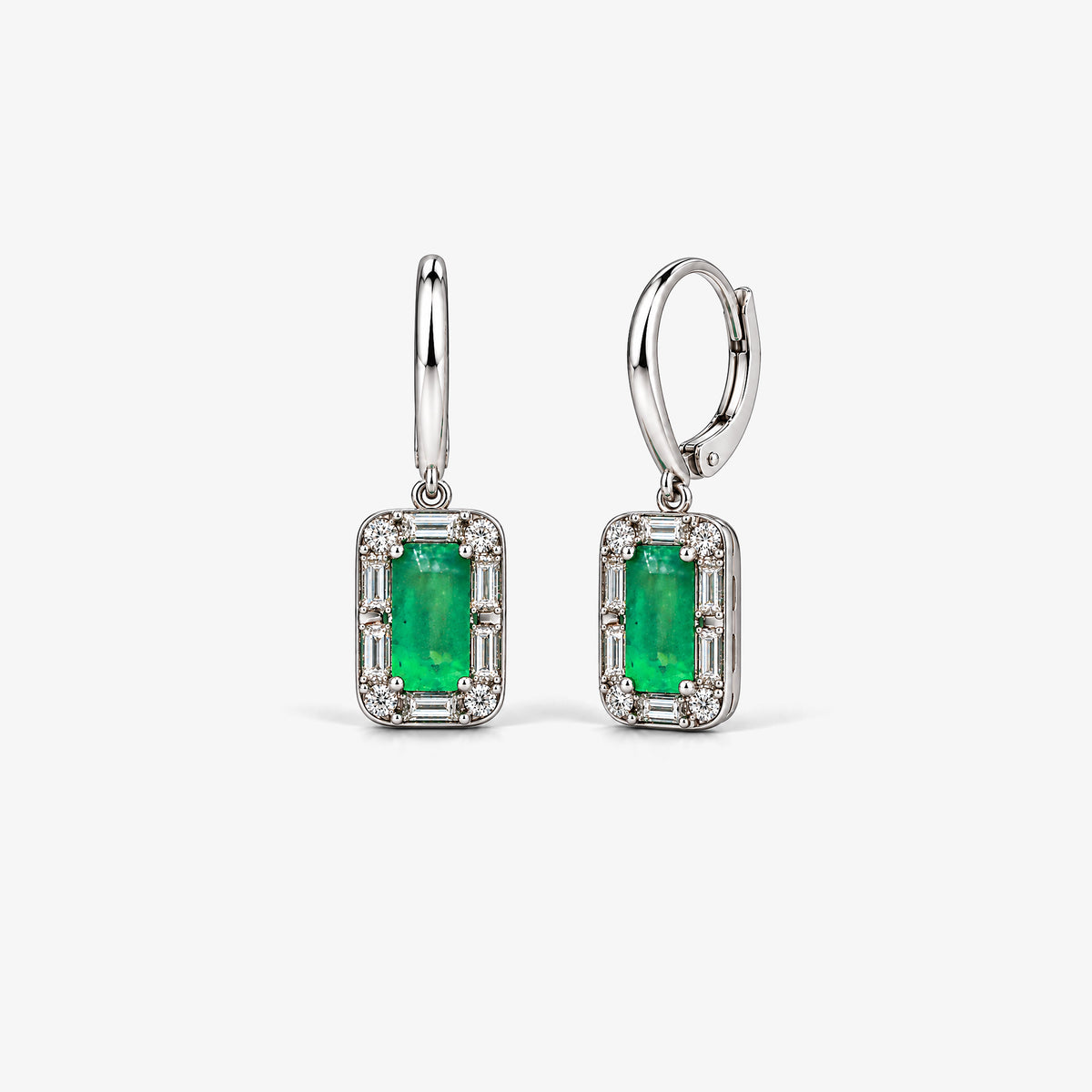 Cercei lungi din aur alb 18K cu smaralde 0,81 ct și diamante 0,26 ct – KP0033751