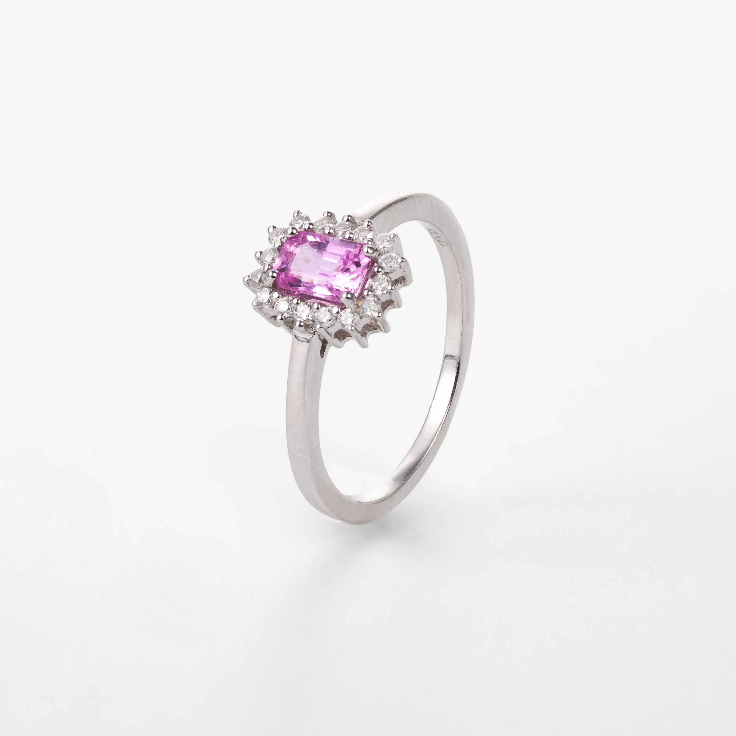 Inel aur 18k cu safir roz 0.70 ct si diamante