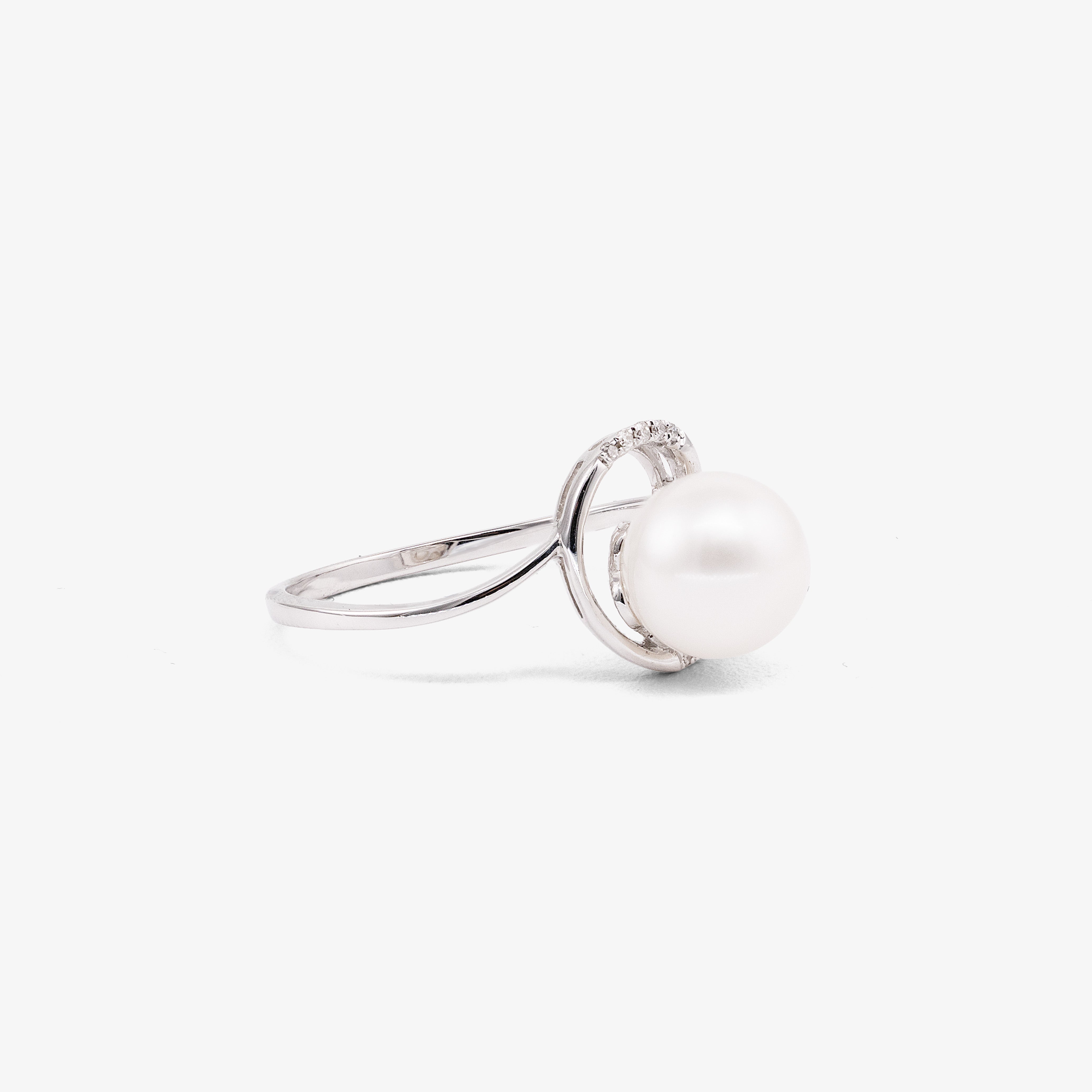 Inel aur 18k cu perla de cultura si diamante 0.02 ct