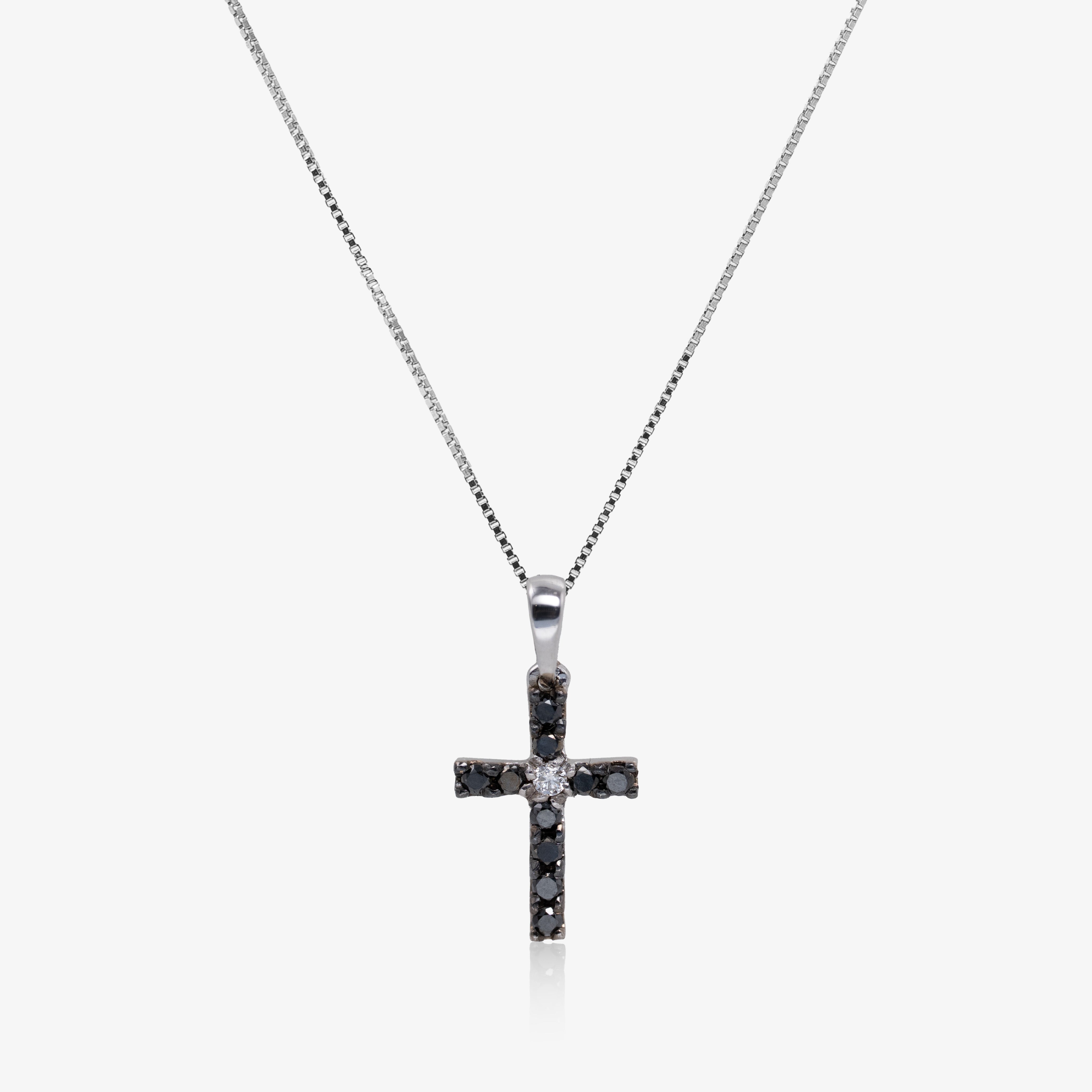 Pandant cruce aur 18k cu diamante 0.08 ct