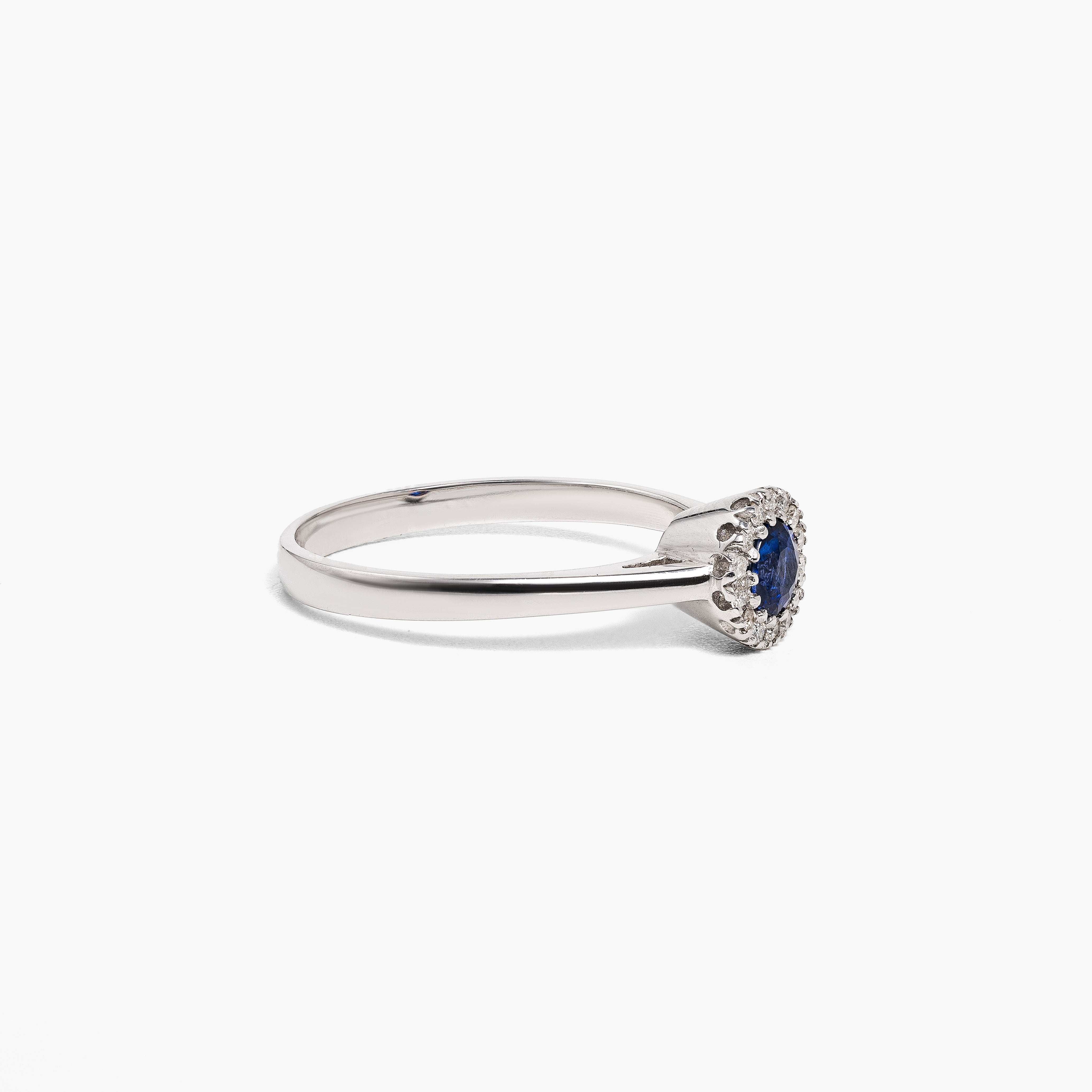 Inel aur 18k cu safir 0.35 ct si diamante 0.07 ct