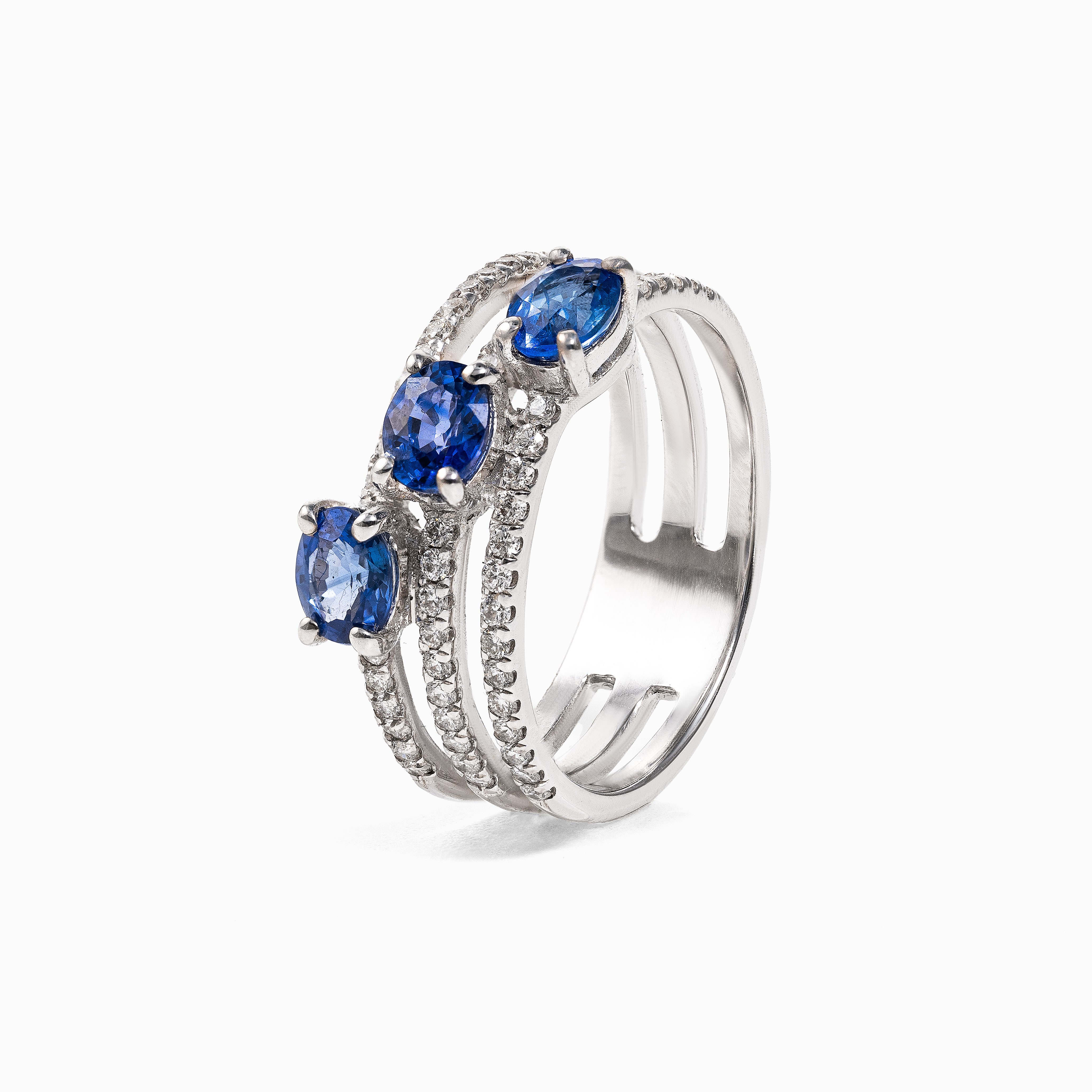 Inel aur 18k cu safire 1.43 ct si diamante 0.44 ct