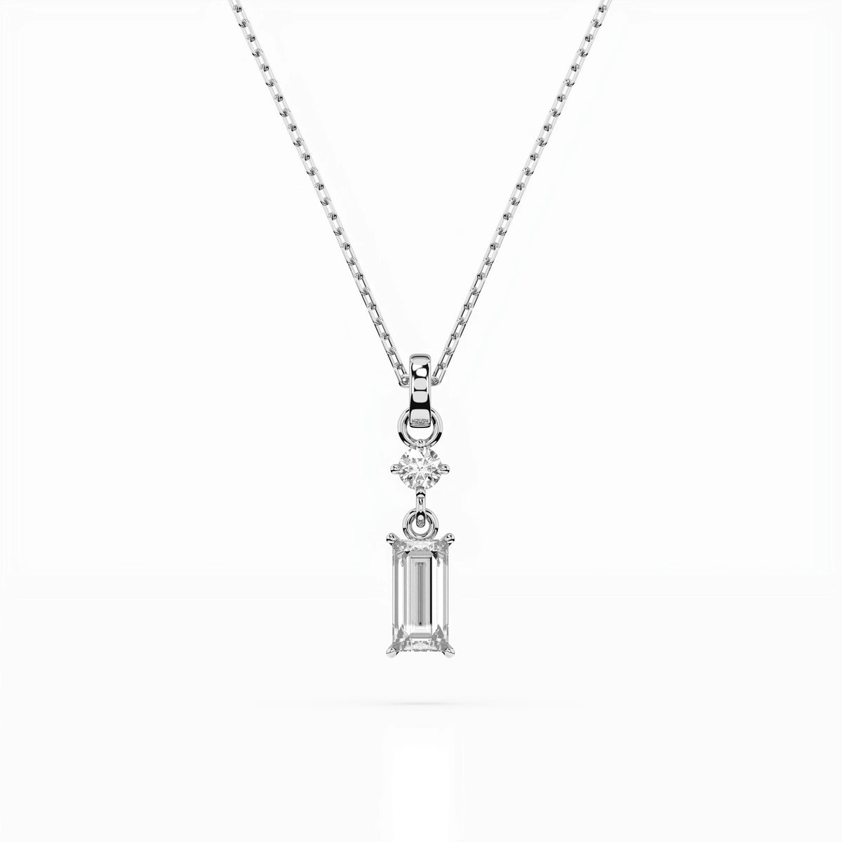 Colier din Aur cu Diamante, Forma Baguette, 0,34 CT