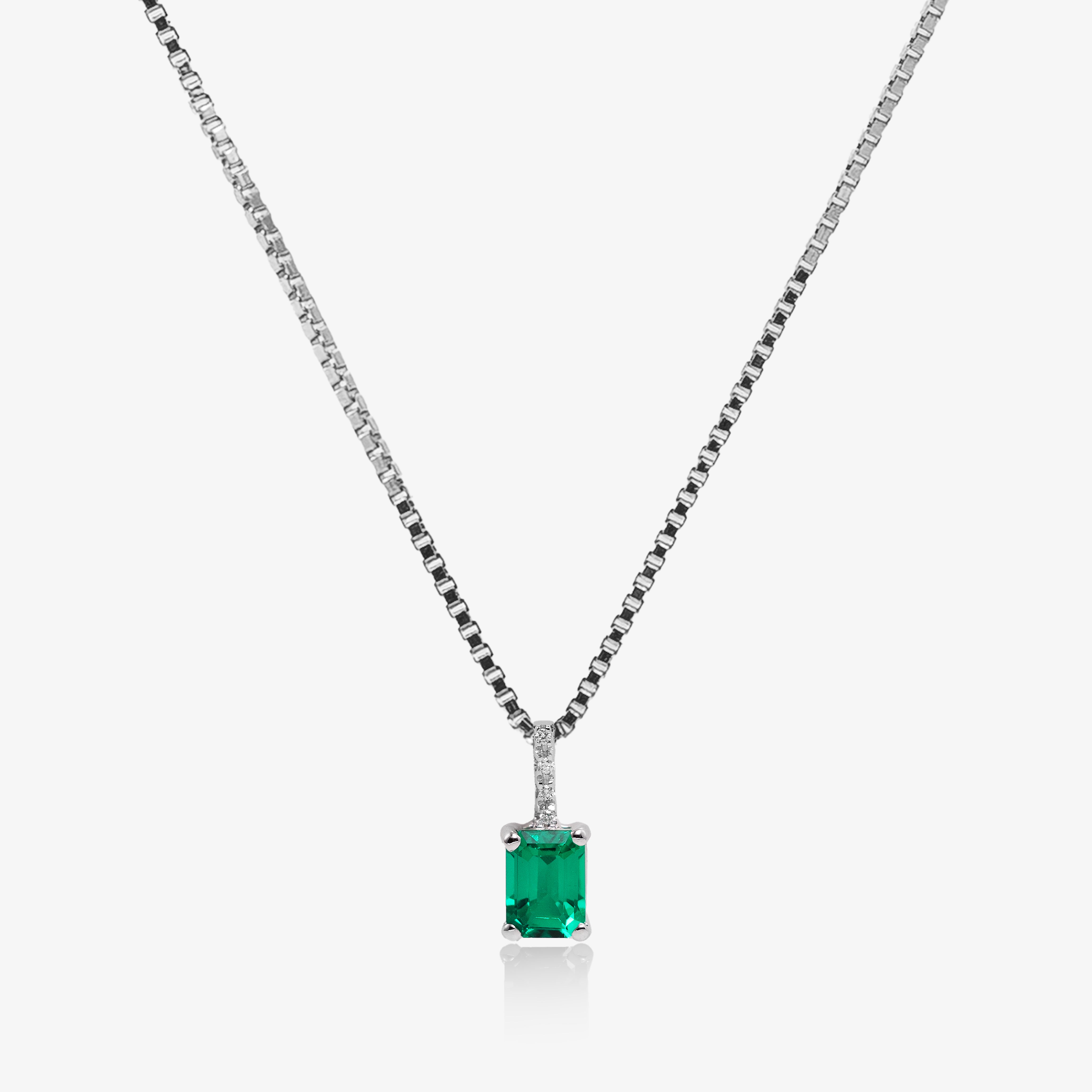 Colier aur 18k cu smarald 0.90 ct si diamante