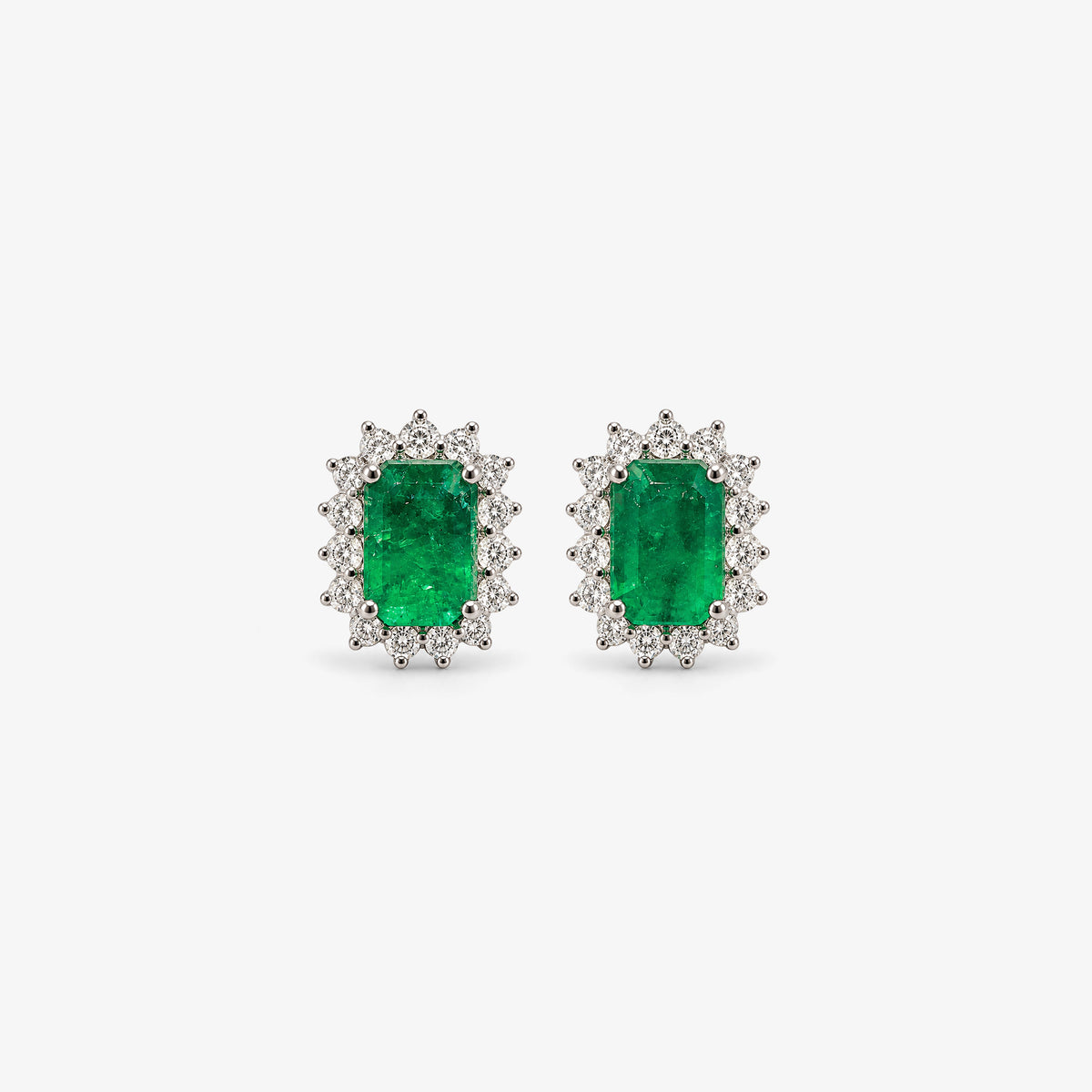 Cercei stud din aur alb 18K cu smaralde 3,02 ct și diamante 0,39 ct – 93326