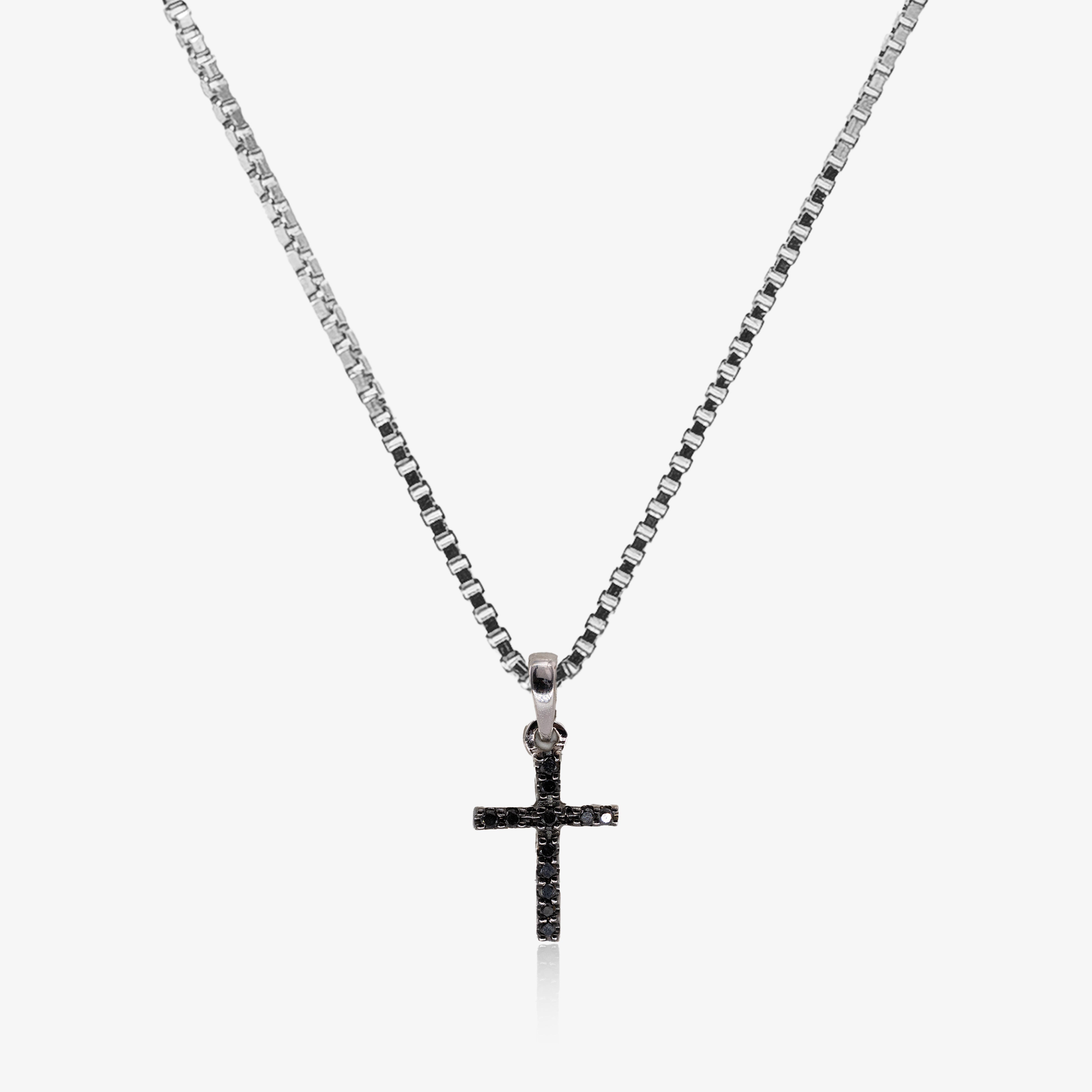 Pandant cruce aur 18k cu diamante negre 0.07 ct