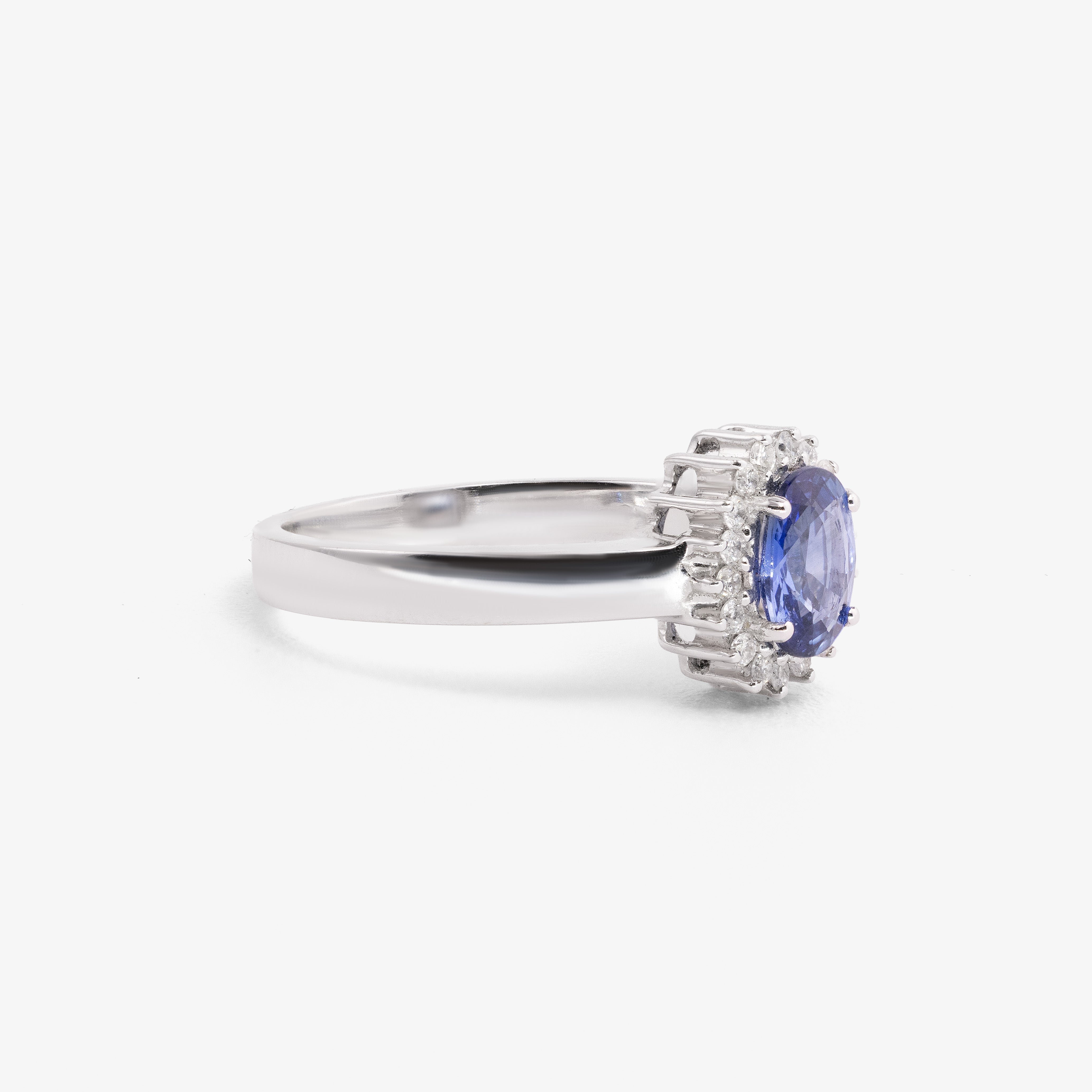Inel aur 18k cu safir 0.95 ct si diamante 0.17 ct