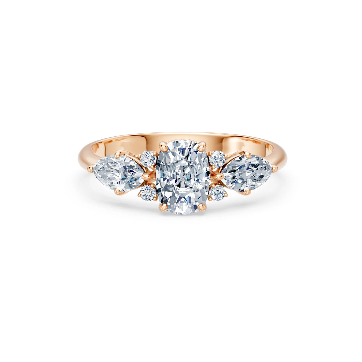 Inel de Logodnă din Aur cu Diamant Central Cushion și Diamante Laterale 1,67 CT