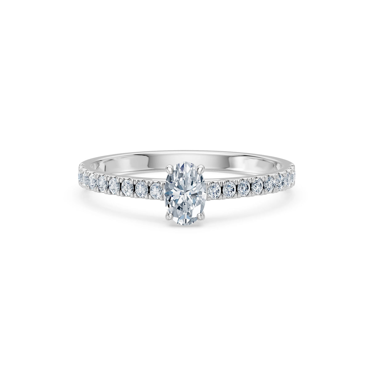 Inel de Logodnă din Aur cu Diamant Central Oval și Diamante Laterale 0,53 CT