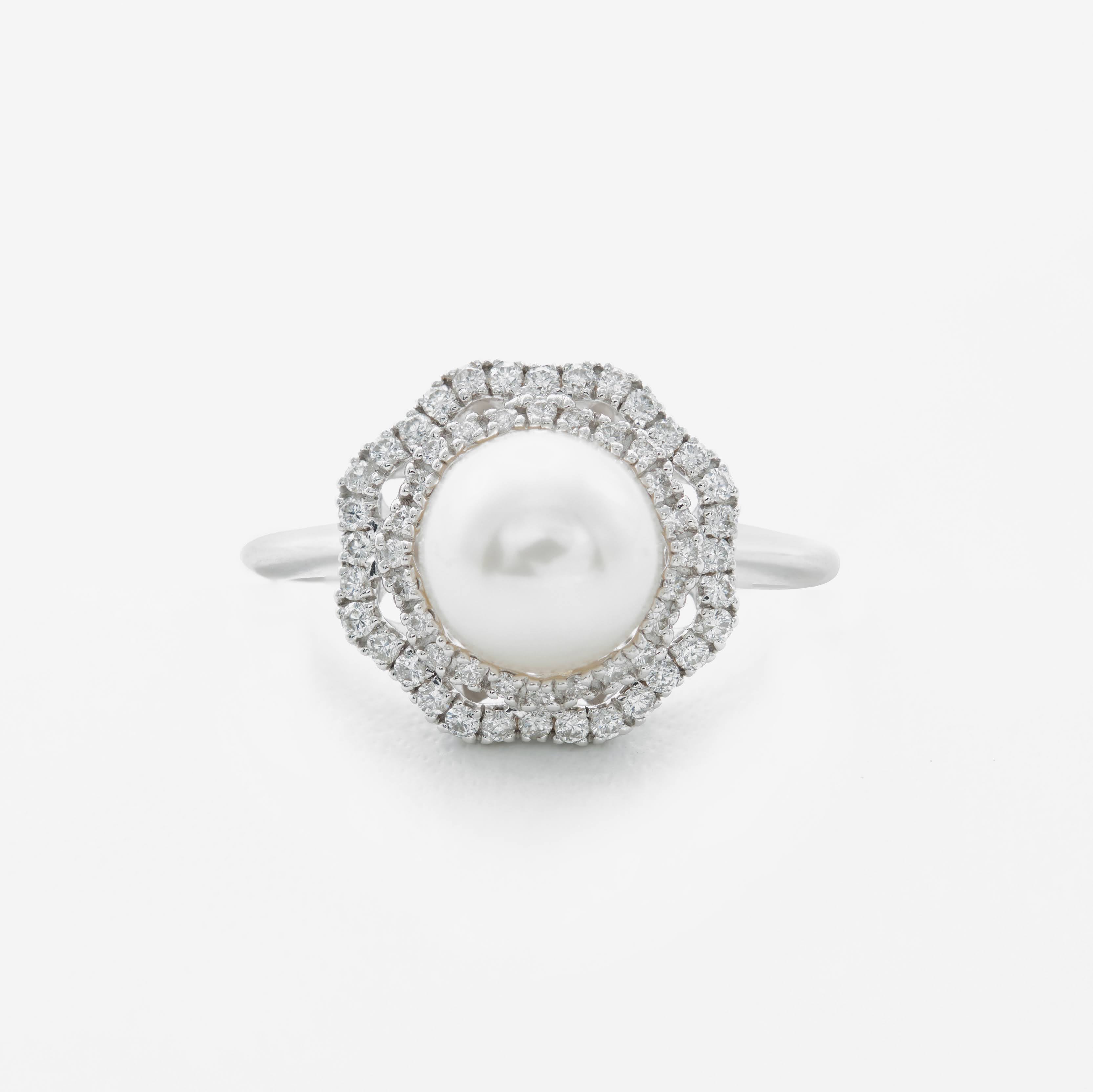 Jal ring with pearl and diamonds
