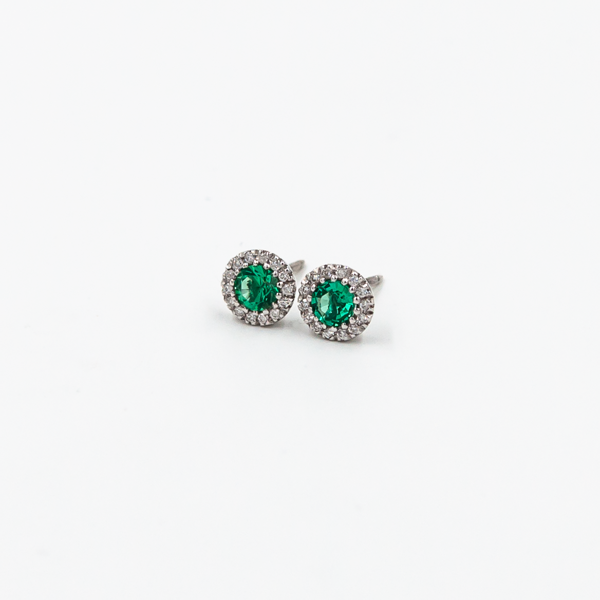 Spotlight earrings with Emeralds and Diamonds