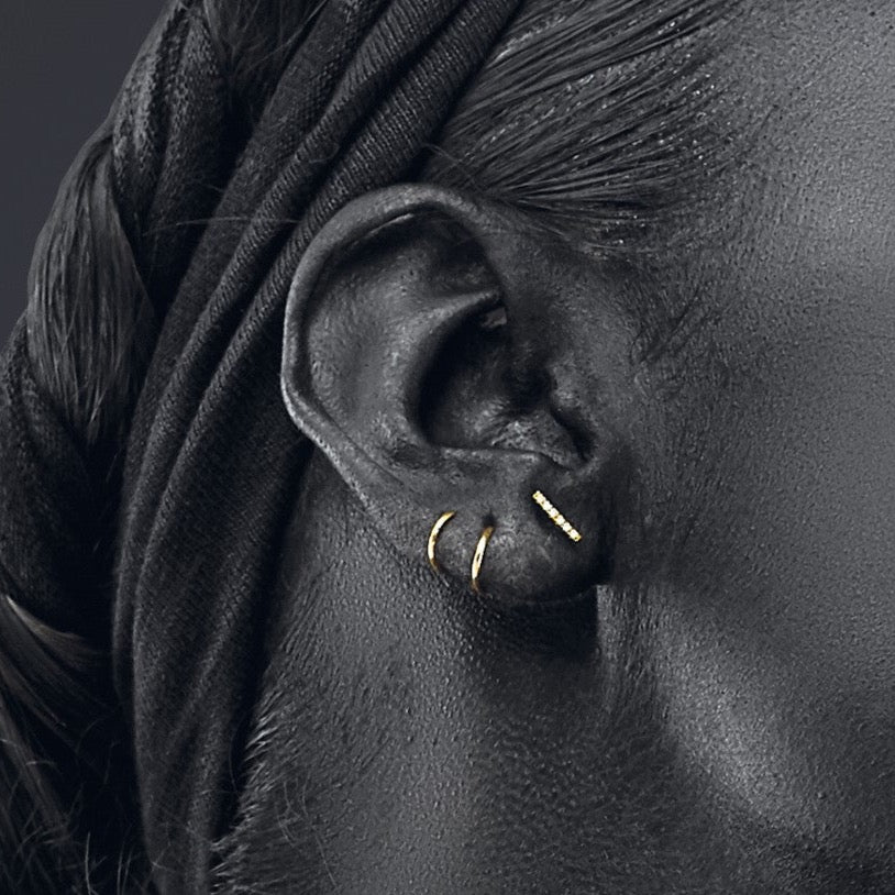 Linear earrings with diamonds 0.05 ct